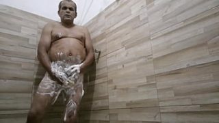 Brazilian Hunk’s Steamy Shower Scene